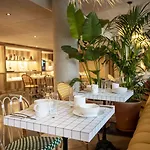 Kopster Porte De Versailles Hotel Parigi